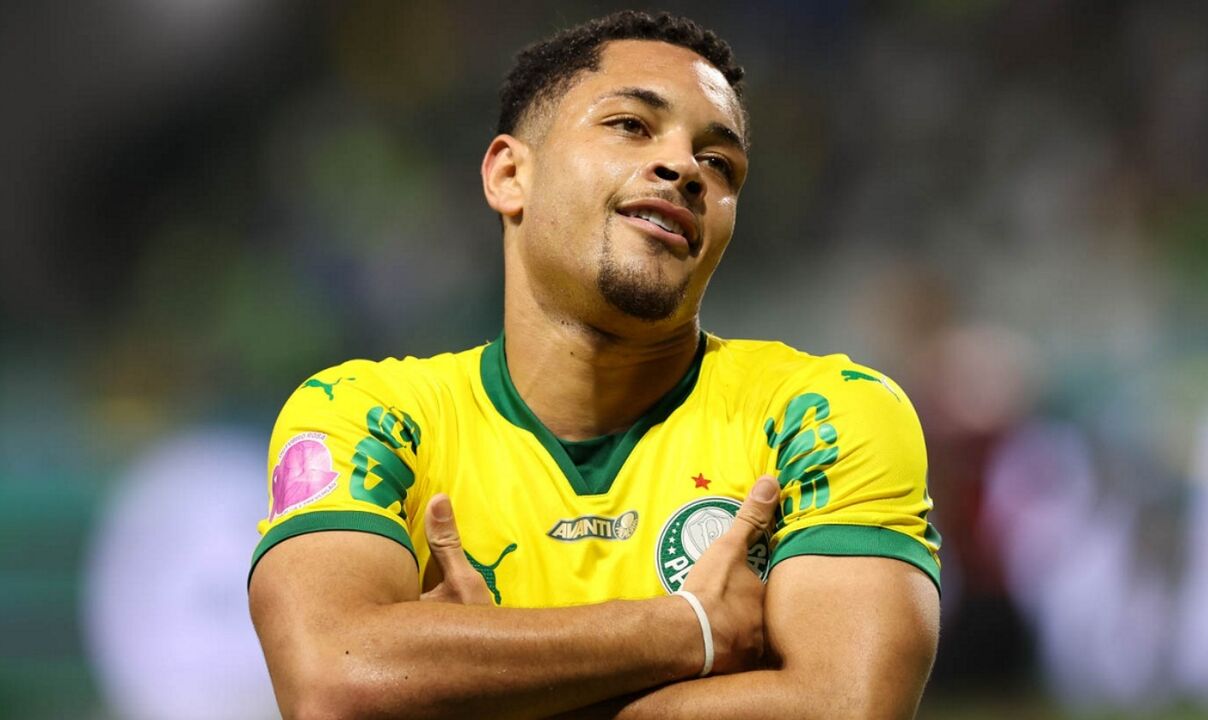 Vítor Roque mantém o foco no Palmeiras apesar de propostas