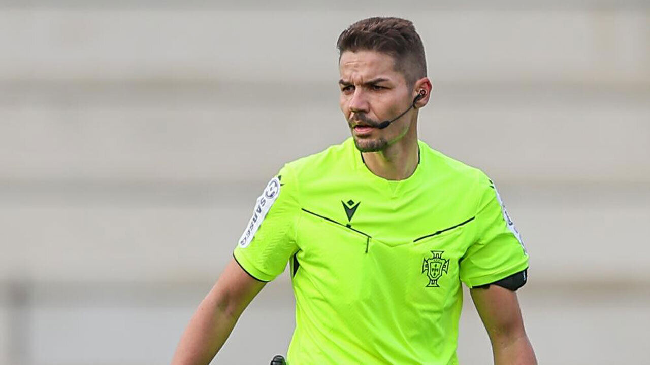 Iancu Vasilica arbitra o jogo entre Sporting e AVS, da jornada 14 da Liga Betclic