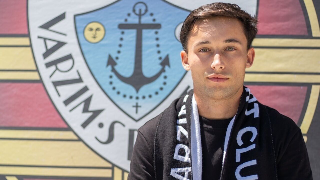 Médio estreou-se esta época a jogar como sénior