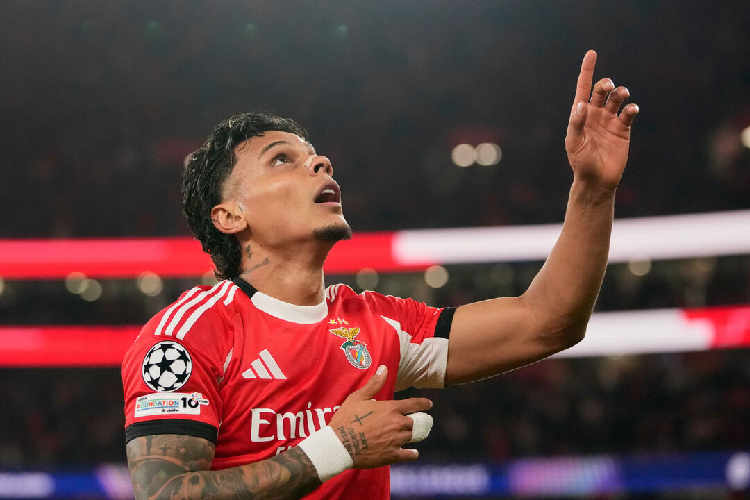 Richard Ríos em destaque contra o Nápoles