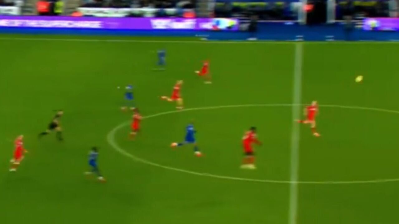 Fatawu, ex-Sporting, marca pelo Leicester contra o Ipswich