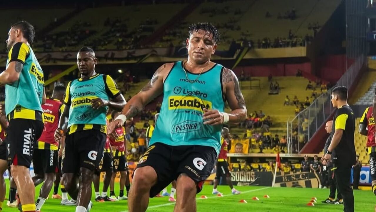 Mario Pineida jogava no Barcelona de Guayaquil