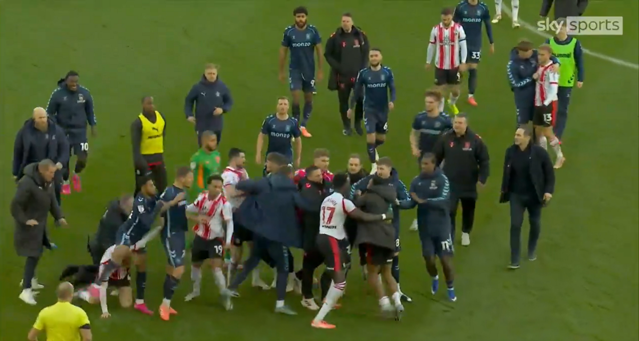 Confusão no Southampton-Coventry