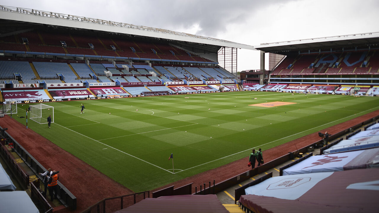 Villa Park recebe o Aston Villa-Manchester United