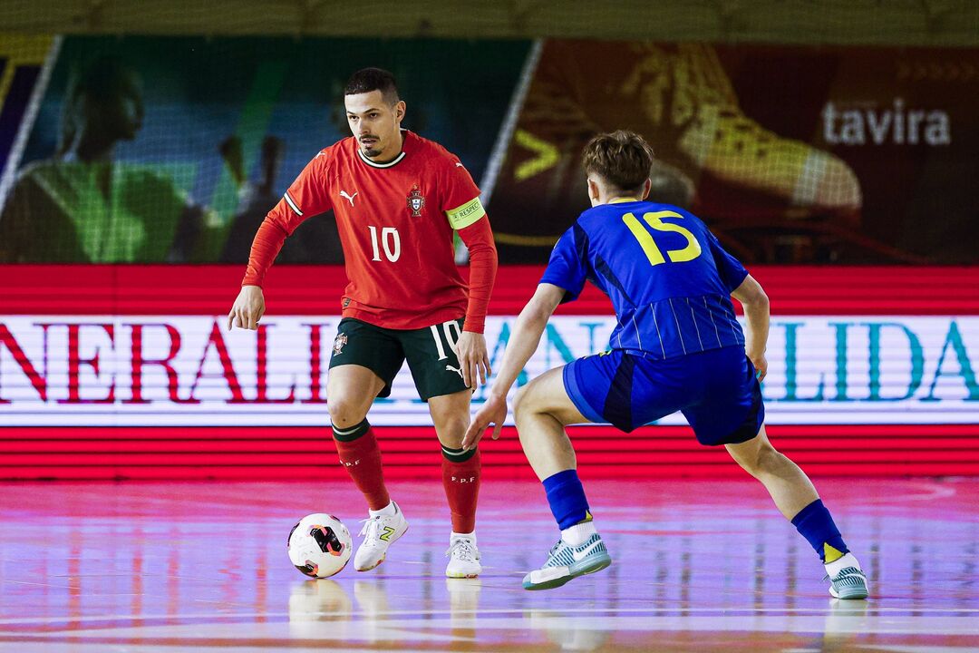 Portugal vence Ucrânia em futsal