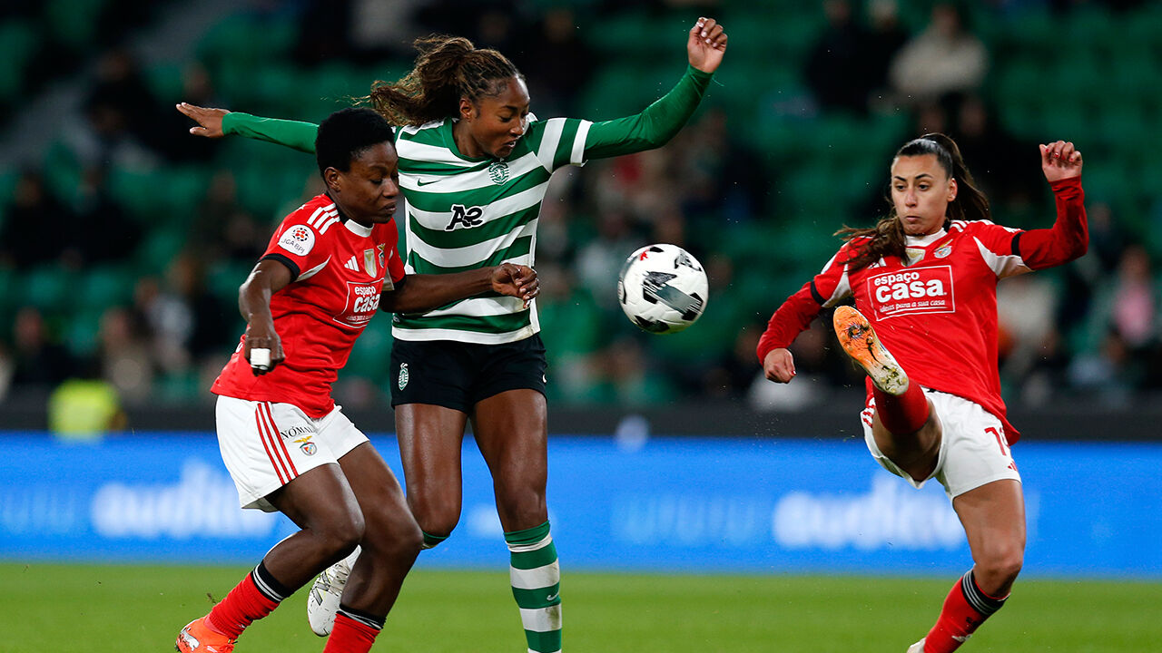 Futebol feminino: Sporting e Benfica empatam num jogo disputado