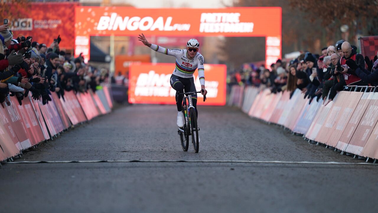 Van der Poel vence no ciclocrosse; Holandês conquista quarta vitória