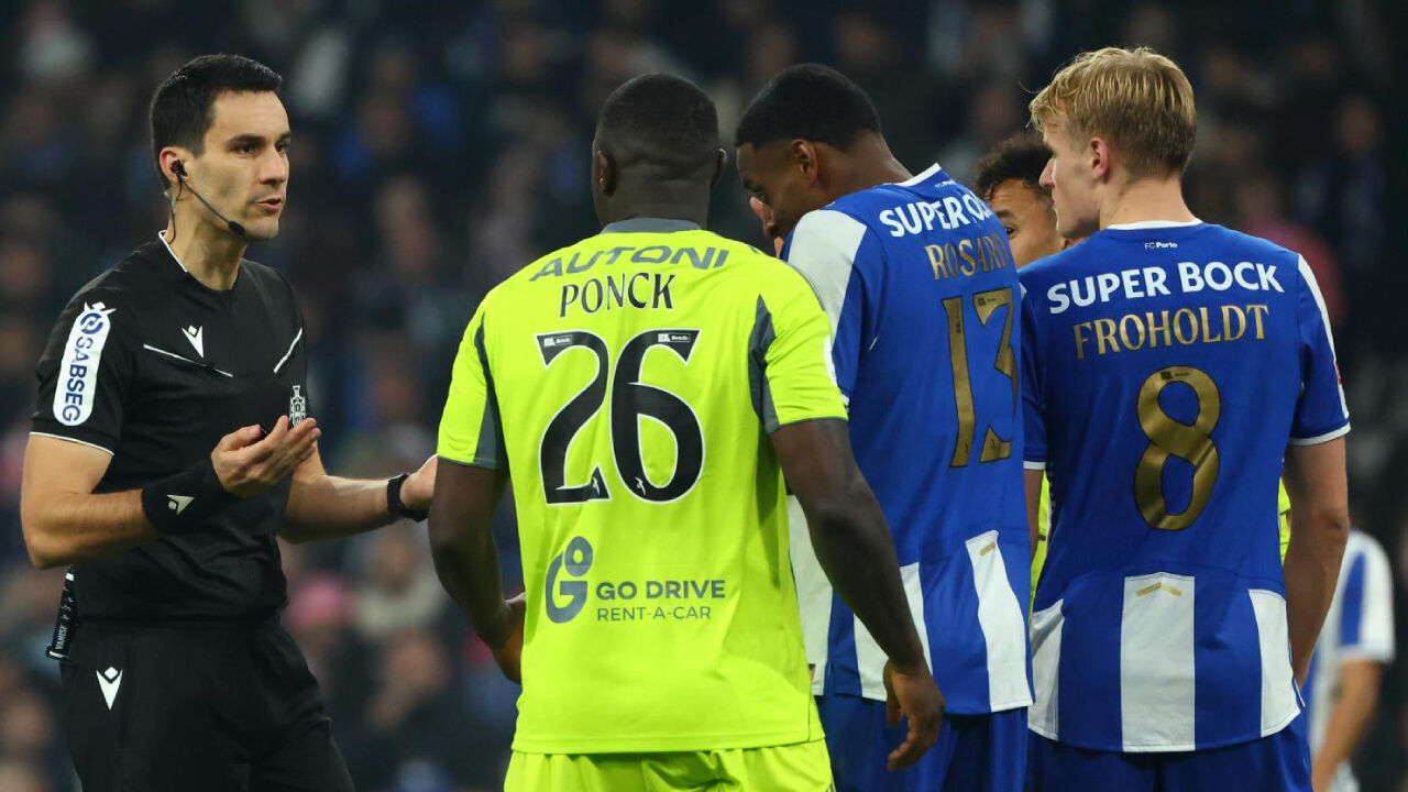 Bruno José Costa dirigiu o FC Porto-AVS SAD