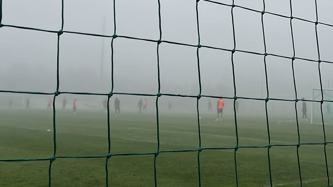 Dificuldades na visibilidade em pleno Complexo de Treinos Francisco Carvalho