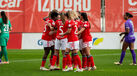 Jogadoras do Benfica a festejar