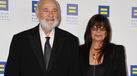 Rob Reiner e a sua mulher fazem uma aparição pública
