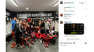 Mourinho celebra 750.ª vitória com equipa e recebe 'Respect' de Sudakov