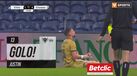 O golo de Justin de Haas que empatou o FC Porto-Famalicão