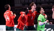 Martim Castela (número 5) sagrou-se campeão da europa sub-19 por Portugal
