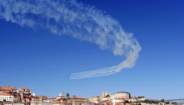 Acrobacias aéreas no Douro em 2026: espetáculo no Porto, Gaia, Maia e Matosinhos.
