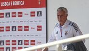 Mourinho assistem ao jogo dos Sub-23 do Benfica