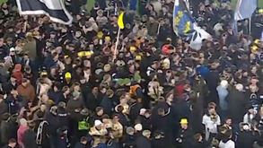 Invasão de campo e jogadores a chorar: o momento em que o Viking se sagrou campeão da Noruega ao fim de 34 anos