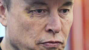 Saídas expõem gestão de Elon Musk na Tesla, xAI e rede social X