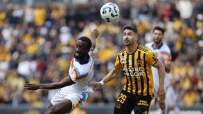 Tiago Cerveira substitui Luís Rocha no onze inicial