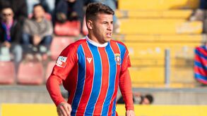 Léo Teixeira, jogador do Felgueiras, está estável após incêndio em casa