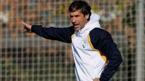 Raúl González aguarda projeto 