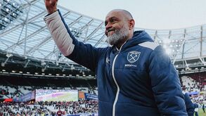 Nuno Espírito Santo quer José Sá para reforçar equipa