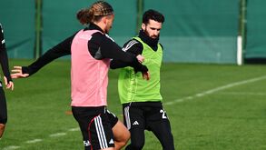 Rafa Silva volta a treinar com a equipa 