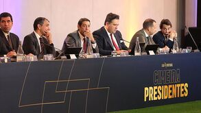 Rui Costa e Frederico Varandas durante a Cimeira dos Presidentes
