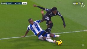 O penálti que permitiu ao V. Guimarães empatar no Dragão: do erro de Pablo Rosario ao gesto de Nelson Oliveira