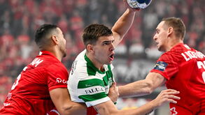 Sporting CP perde contra Veszprém num jogo Champions com arbitragem polémica