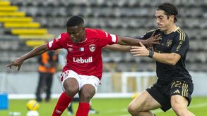 Santa Clara-Casa Pia, em direto