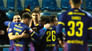 Jogadores do Chaves a festejar