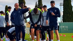 «Olha quem está de volta»: Sporting mostra regresso de Daniel Bragança após longo calvário 