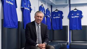Ancelotti recorda passagem pelo Everton e continua atento aos resultados do clube