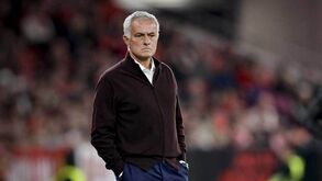 Jornalista espanhol pede regresso de Mourinho ao Real Madrid: «Faria jogar esta equipa»