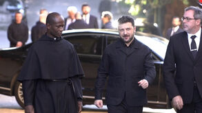 Papa Leão XIV recebe Volodymyr Zelensky em Roma