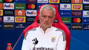 Mourinho e a aposta nos jovens: «Têm potencial mas alguém tem de os meter lá dentro»