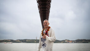 Garrett McNamara declara apoio a Gouveia e Melo para a Presidência da República