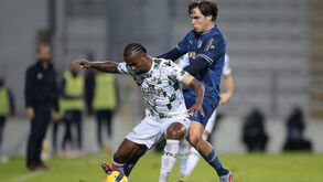 Maracás pode regressar ao Moreirense após castigo, reforçando a defesa.
