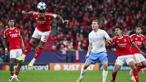 Otamendi em ação frente ao Nápoles