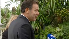 Montenegro refere que 'o País está a trabalhar' e aponta que parte que exerce direito à greve é 'minoritária'