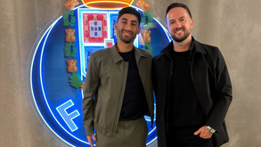 Alan Varela ao lado do empresário Kristian Bereit