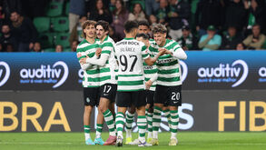 Sporting venceu o AVS