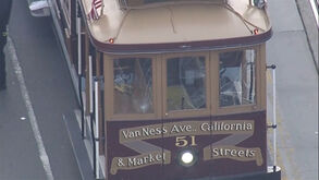 Quinze pessoas feridas após elétrico parar repentinamente em São Francisco