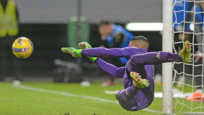 Kaique defendeu dois penáltis frente ao Tondela