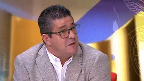 Fernando Mendes: «Mourinho passa a vida a chorar desde que chegou ao Benfica»  
