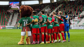 Marítimo leiloa camisolas de homenagem a Ângelo Gomes