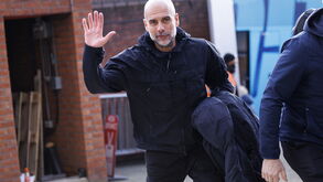 Pep Guardiola fecha restaurante com o qual sonhava fazer história em Manchester