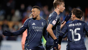 Mbappé salva Real Madrid frente ao Talavera