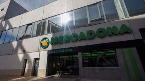 Mercadona vai dar semana de férias extra e Lidl subir salário de entrada para 1.000 euros em 2026
